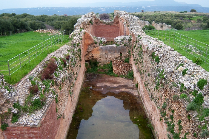 100_2078 small APTERA VAULTED CISTERN .jpg - 356143 Bytes